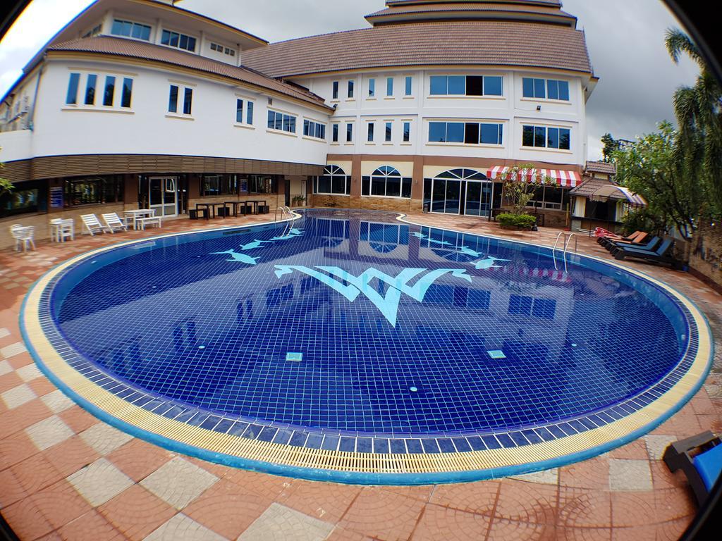 Major Grand Hotel Chum Phae Esterno foto